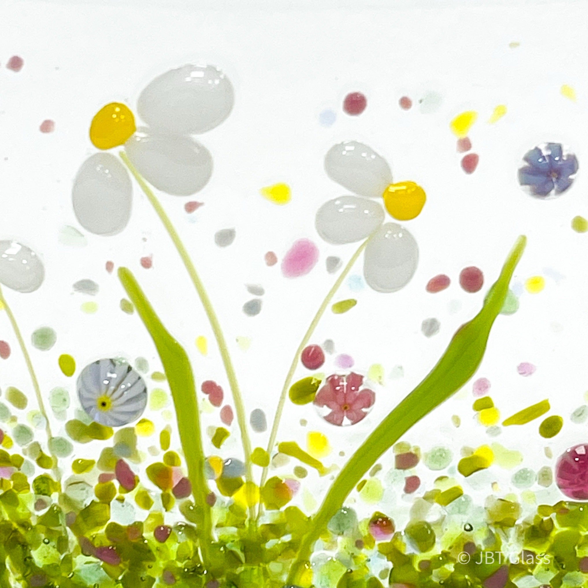 Small Narrow Glass Screen - Spring Daisy